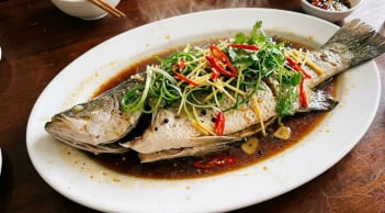 Cách làm cá hấp xì dầu không tanh, thịt chắc ngọt tự nhiên