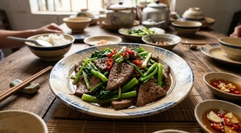 Tưởng thịt mỡ nhiều cholesterol nhất, hóa ra 3 bộ phận quen thuộc này còn đáng chú ý hơn