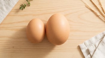 Mua trứng gà, chọn quả to hay quả nhỏ thì tốt hơn?