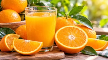 Cẩn thận nếu uống nước cam thời điểm này