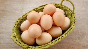 Mẹo chọn trứng gà ngon để cả năm không lo hỏng