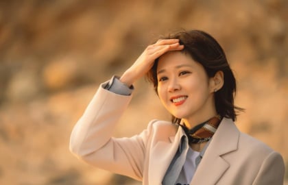 Bí quyết mặc đẹp của Jang Na Ra ở tuổi 44: Không cần diện đồ cầu kỳ vẫn trẻ trung, thanh lịch