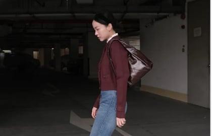 Sắc đỏ burgundy lên ngôi: 4 cách phối đồ giúp nàng nổi bật và sang trọng trong mùa lạnh