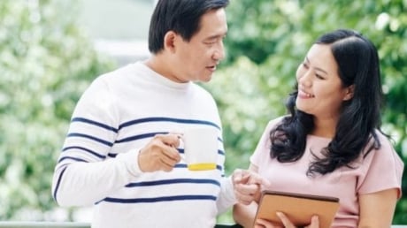 Người xưa có câu: “Tuổi trẻ nhìn mắt, trung niên nhìn miệng” điều này có ý nghĩa gì?\