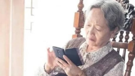 Về già, nếu bạn đời không may ra đi trước, hãy nương tựa vào 4 người này để sống an yên