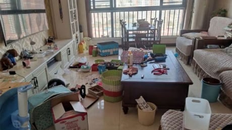 Phòng khách có 4 vật này, gia đình khó phát đạt, làm ăn lụi bại