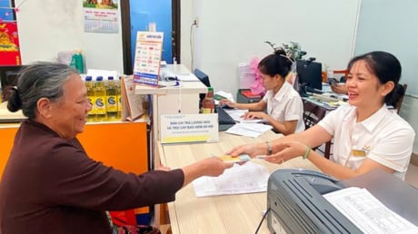 Hà Nội nâng mức chuẩn trợ giúp xã hội lên 650.000 đồng/tháng