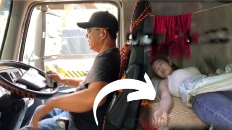 Tại sao các tài xế chạy đường dài luôn mang theo một người phụ nữ trên xe? Họ làm những gì?