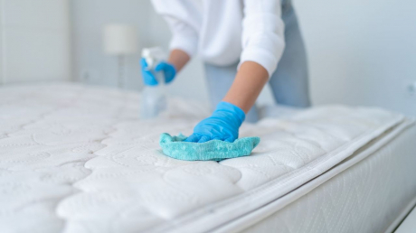 Mẹo vệ sinh đệm tại nhà: Không cần giặt vẫn sạch sẽ, thơm tho