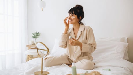 Phụ nữ yêu bản thân: Bí quyết để sống hạnh phúc và bình yên mỗi ngày