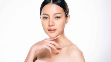 Những thói quen giúp làm chậm sự xuất hiện của rãnh cười và duy trì làn da săn chắc