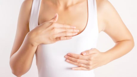 5 dấu hiệu cảnh báo bệng K vú ở phụ nữ: Ai cũng nên biết sớm