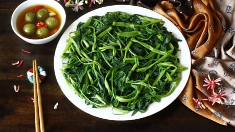 4 loại rau giàu sắt, chợ Việt vừa nhiều vừa rẻ, tốt không kém thịt bò