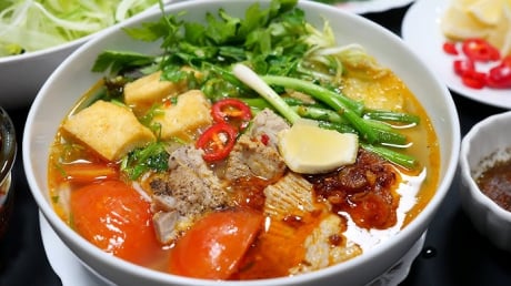 Cách nấu bún sườn chua tại nhà