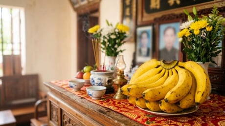 Vì sao nhiều người kiêng đặt chuối lên bàn thờ vào Rằm tháng 7?