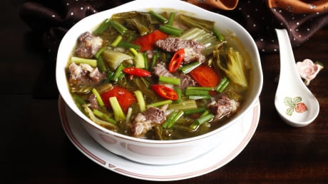 Cách nấu bò kho dưa ngon nhanh mềm