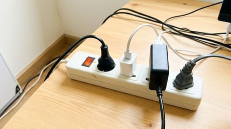 Trong nhà 4 thiết bị không được cắm chung vào 1 ổ điện: Đó là những thứ gì?