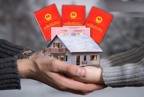 Đến 31/12/2025: Cha mẹ muốn sang tên sổ đỏ cho con cái phải đáp ứng điều này