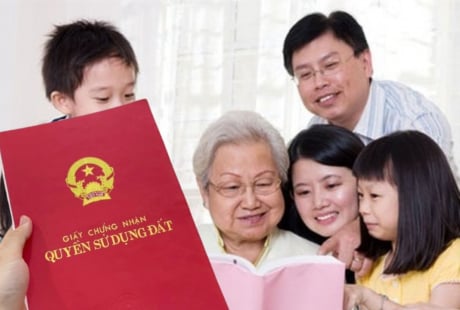 Sớm sang tên Sổ Đỏ cho con, cha mẹ già cay đắng sống trong nước mắt, làm 1 Điều này tốt cho cả hai