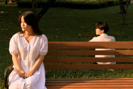 5 cách nhanh nhất giúp bạn thoát khỏi nỗi đau của một mối quan hệ 'đổ vỡ'