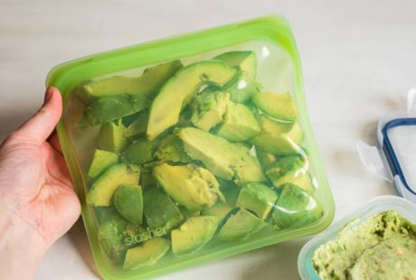 Cách xử lí và bảo quản quả bơ không bị thâm đen