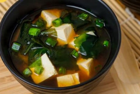 Cách nấu canh rong biển đậu hũ, ngon ngọt thơm mát, thanh nhiệt mùa nắng nóng