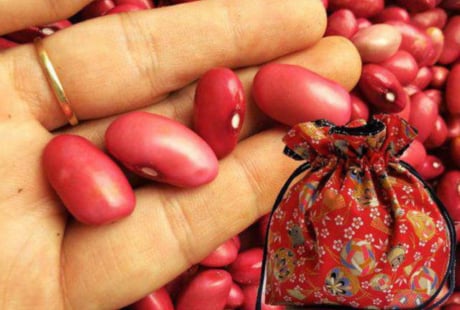 Đầu tháng, nhớ đặt 1 trong 3 thứ này dưới gối, để tài lộc, vận may ùn ùn kéo đến