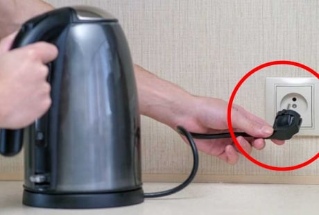 Thợ điện lâu năm chia sẻ: 5 thiết bị ngốn điện trong nhà, không rút phích cắm tiền điện tăng phi mã
