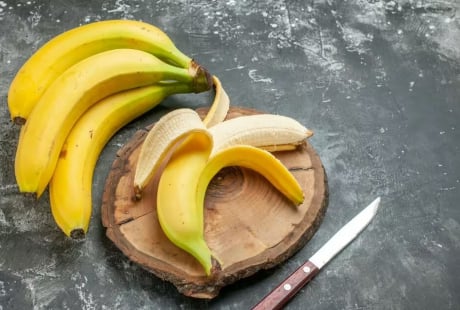 Mẹo bảo quản chuối chín tươi lâu không bị thâm đen cực đơn giản mà ít ai biết