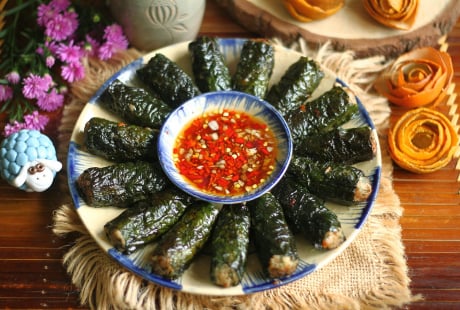 Đừng chỉ dùng lá lốt, cuốn chả bằng lá này, thơm ngon lại bổ hơn gấp 10 lần
