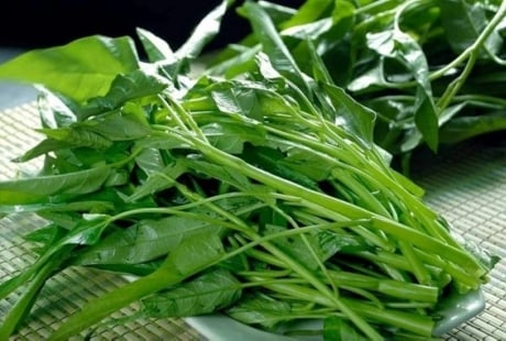 Những người mắc 3 loại bệnh này nên cẩn thận khi ăn rau muống