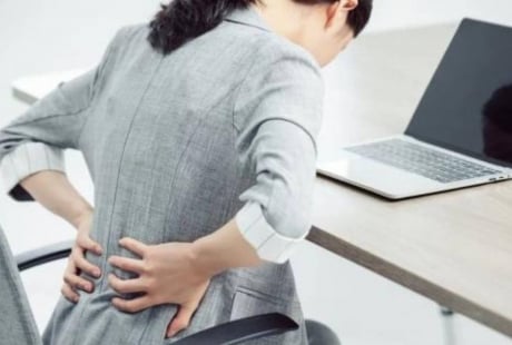 Ngồi lâu có hại gì? Bác sĩ cảnh báo thời gian tối đa bạn nên ngồi để tránh bệnh tật