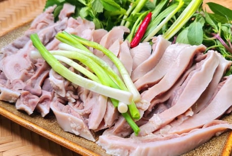 Cách luộc dạ dày trắng tinh giòn sần sật: Ăn một lần nhớ mãi