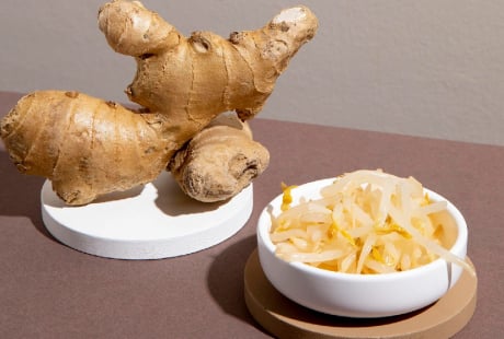 Ăn gừng có hại cho 4 nhóm người này