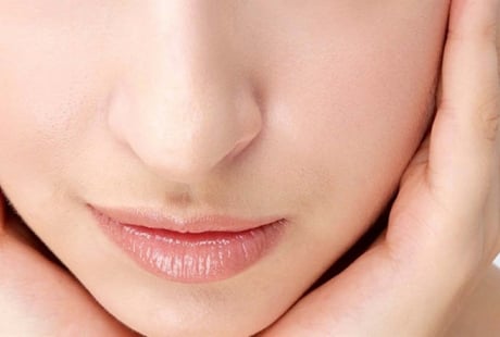 5 cách tự nhiên giúp làm mờ nếp nhăn khi cười và vùng mắt hiệu quả tại nhà