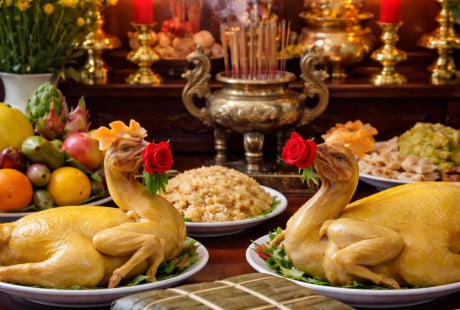  Gà cúng giao thừa nên quay ra hay quay vào?