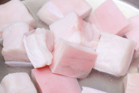 4 thực phẩm màu trắng không nên ăn nhiều kẻo hại sức khỏe