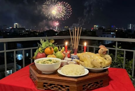 Văn khấn cúng giao thừa Tết Bính Ngọ 2026: Chi tiết văn khấn cho lễ cúng trong nhà và ngoài trời