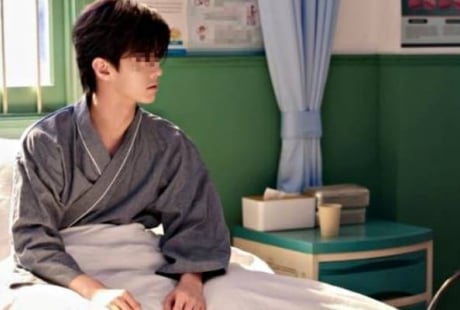 Chàng trai 27 tuổi ăn chay vẫn mắc ung thư đại trực tràng, bác sĩ cảnh báo 3 kiểu ăn chay nguy hiểm