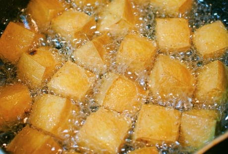 Mẹo rán đậu không ngấm dầu mỡ, để lâu vẫn giòn