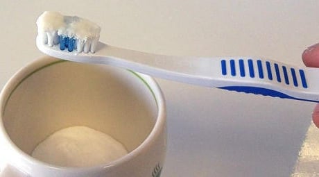 Trộn kem đánh răng với muối mẹo hay ai biết rồi cũng muốn làm theo