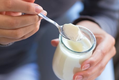 4 nhóm người không nên ăn sữa chua: Đó là ai?