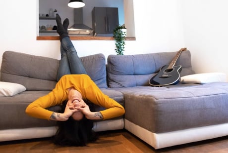 Phụ nữ sống một mình: Cô đơn hay đang hạnh phúc theo cách riêng?