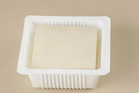 Vì sao đậu phụ luôn được ngâm trong nước?