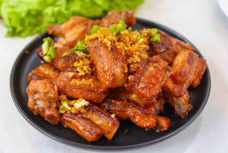 Bỏ thứ này vào ướp sườn xào chua ngọt: Món ăn mềm tan, đậm vị ăn 1 lần nhớ mãi