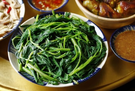 Mẹo luộc rau muốn xanh mướt, giòn ngon
