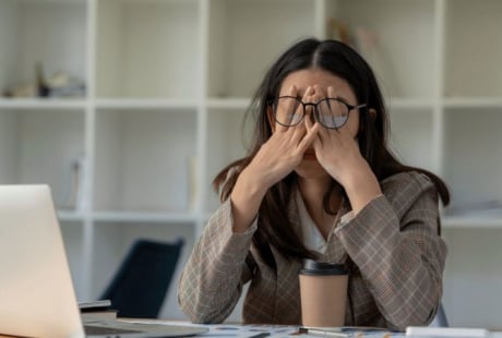 Tâm lý phụ nữ hiện đại: Kiệt sức khi phải gánh vác quá nhiều vai trò