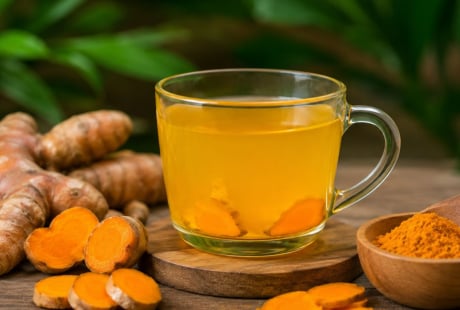 Uống nước nghệ tươi hàng ngày có nên không?