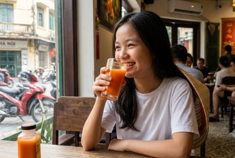 Ăn cà rốt hay uống nước ép tốt hơn cho mắt? Sự thật khiến nhiều người bất ngờ