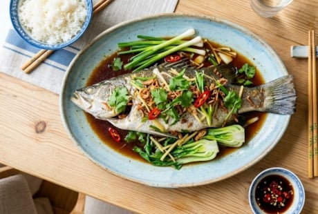 Nên ăn mấy bữa cá trong một tuần để đủ omega-3?